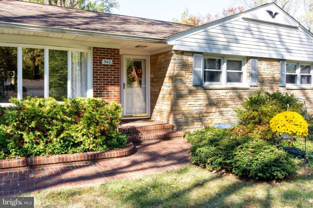 Hometelling 542 Higgins The Local Wander