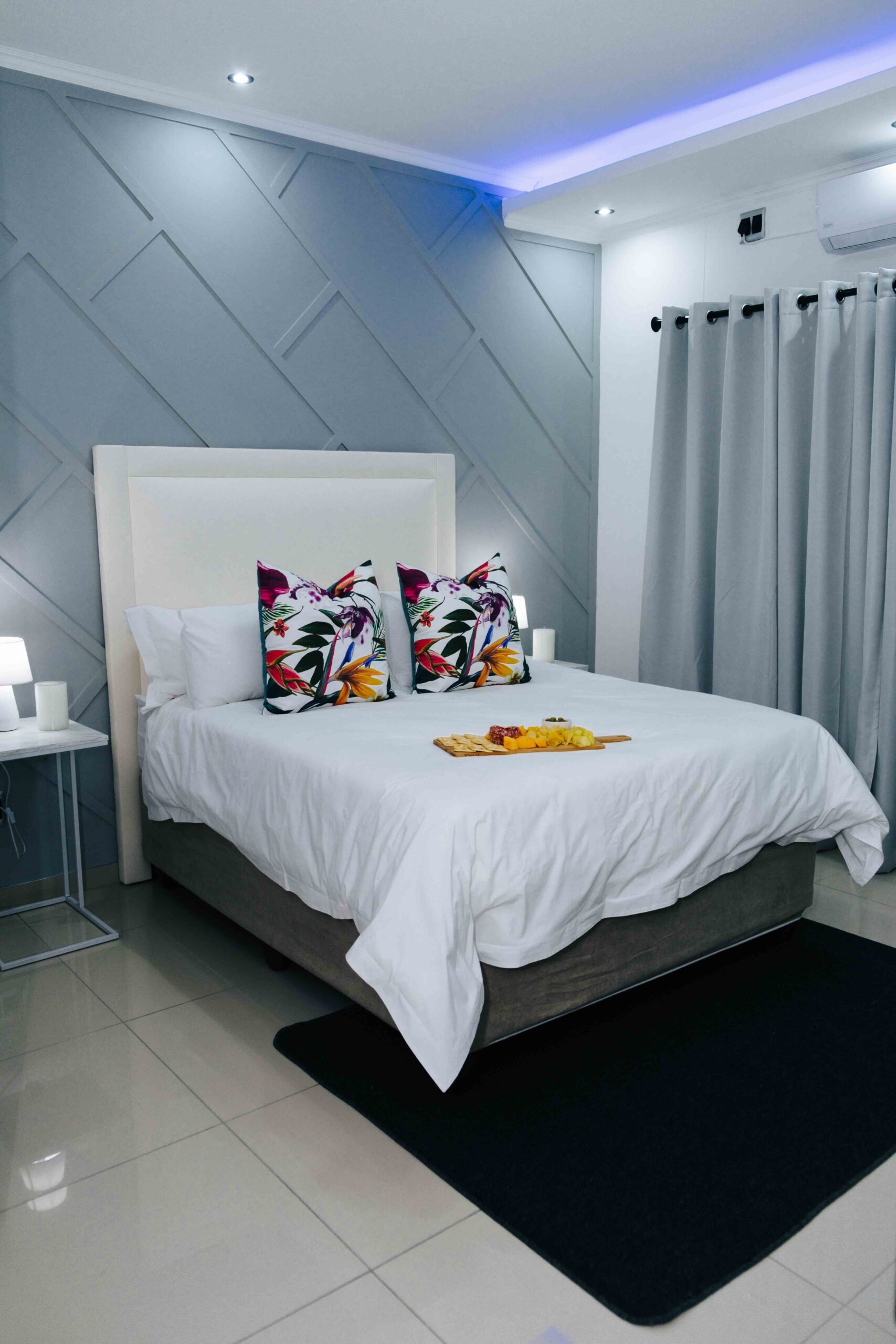 Suite 4 ELIZABETH The Lofts Luxury Suites