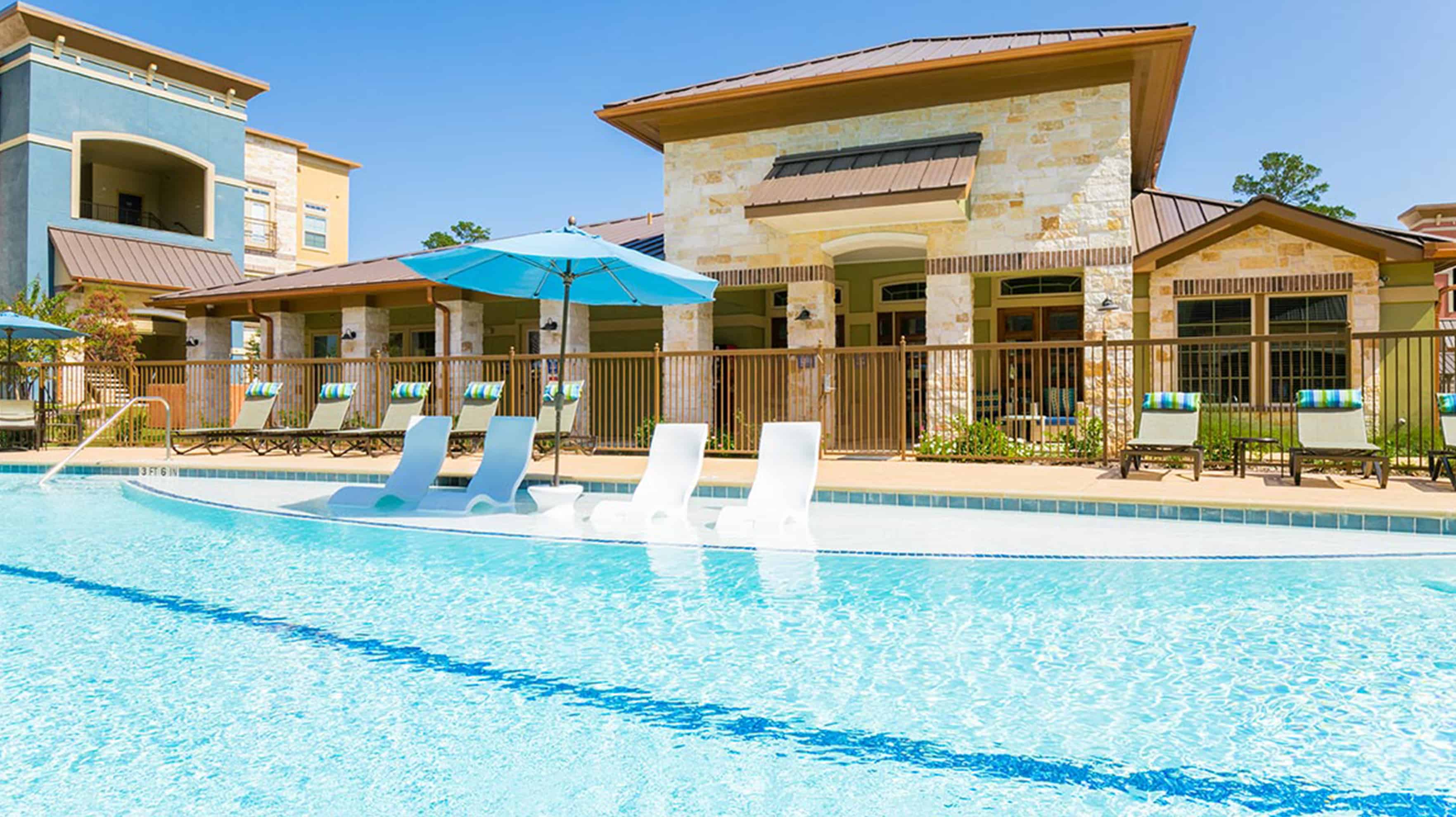 Photos The Loop Apartments