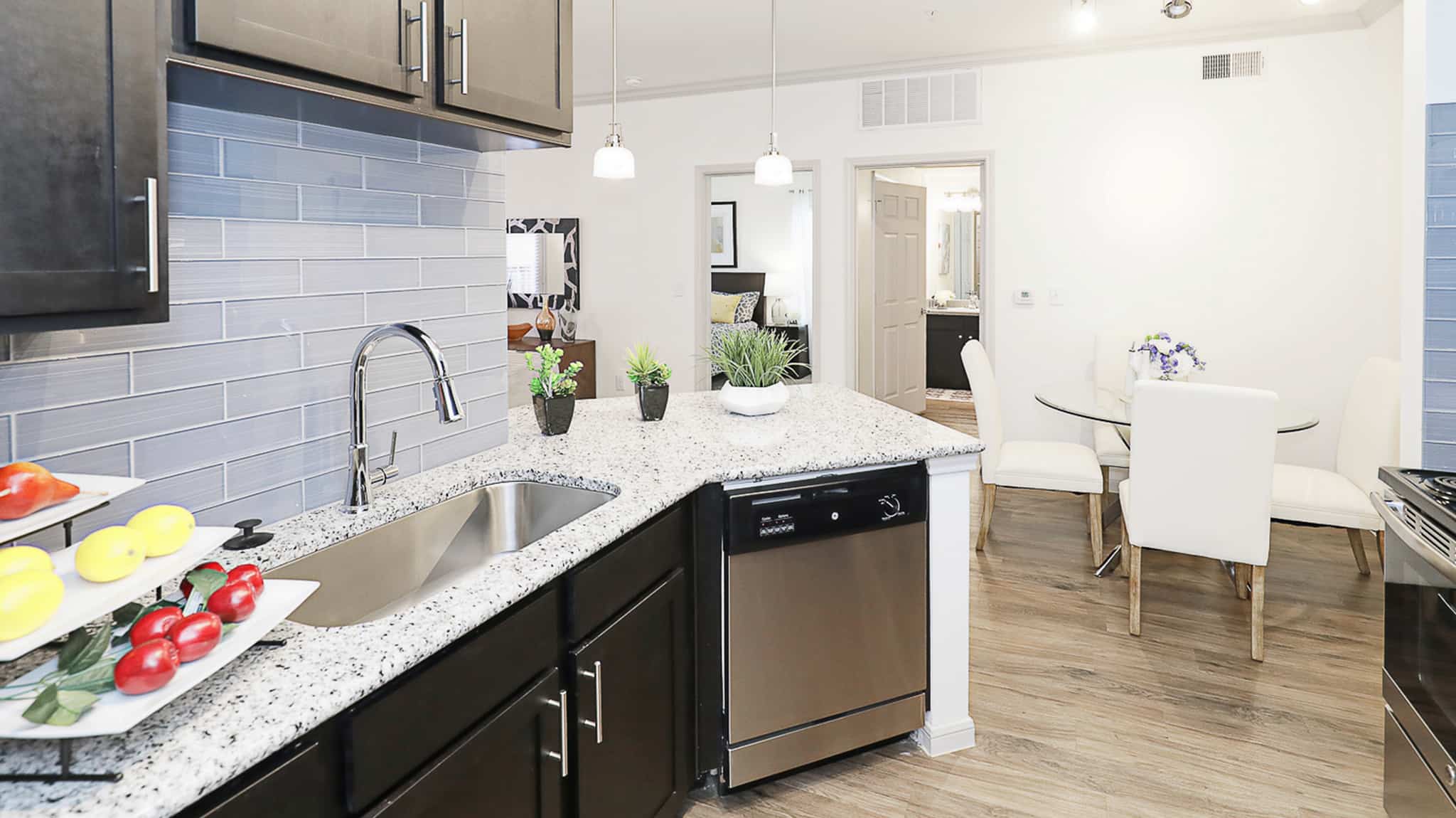 Photos The Loop Apartments