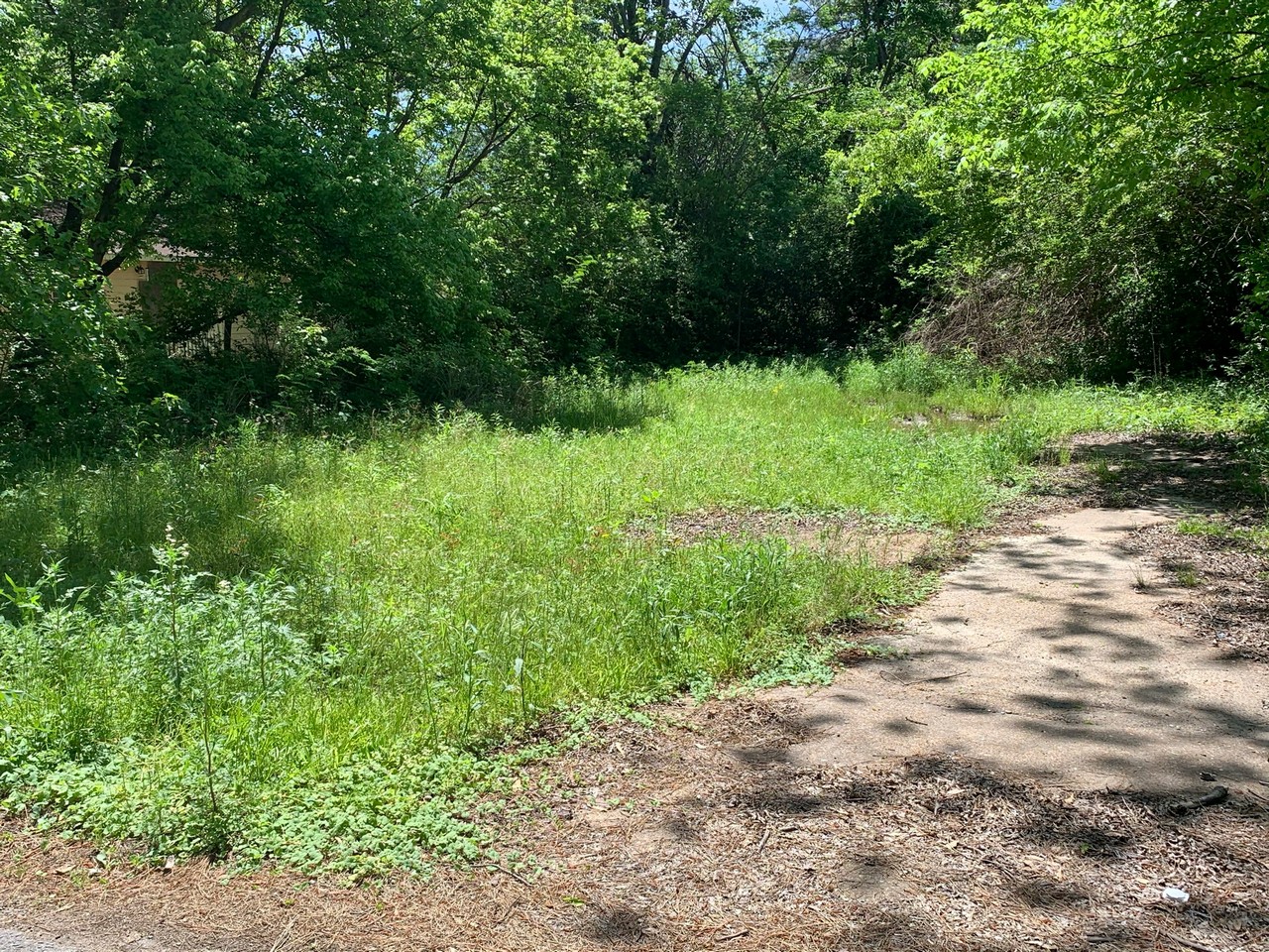 615 Anderson, West Helena, AR 72390 For Sale The Lot Store