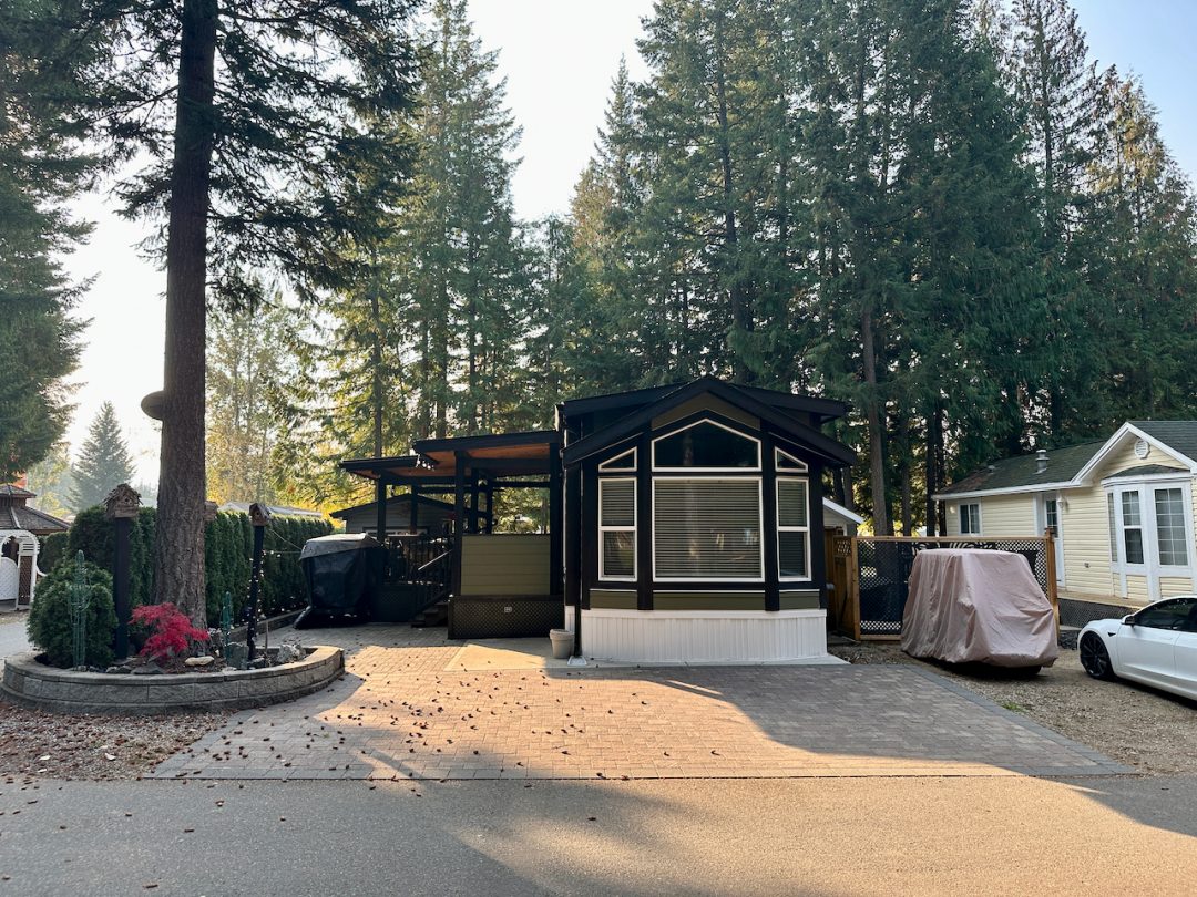 Recreational Property For Sale Caravans West, Scotch Creek By The