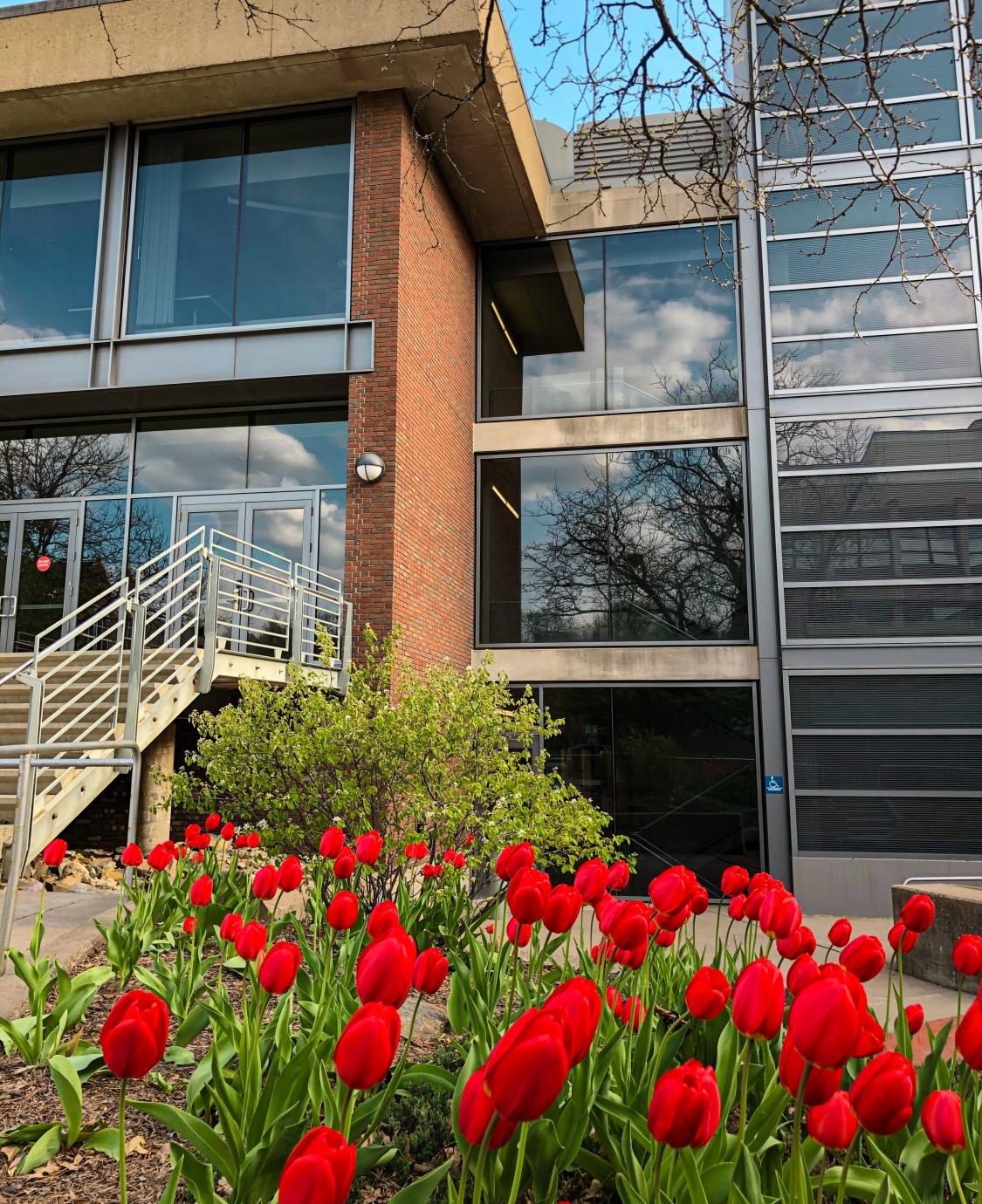 A Message to the Macalester Community The Mac Weekly