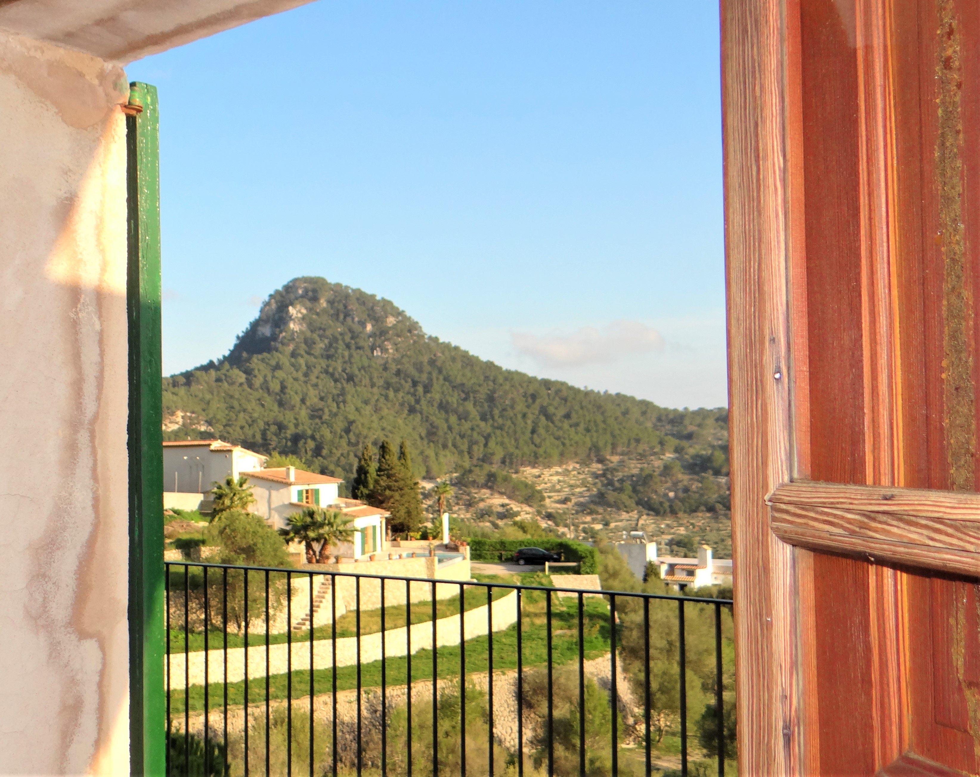 Authentic Country house to refurbish in the charming village of Galilea