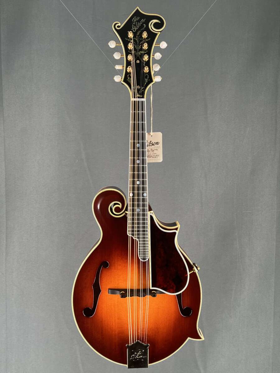 Gibson Fern Mandolin Varnish Finish Red Spruce & Bubble Quilt Due