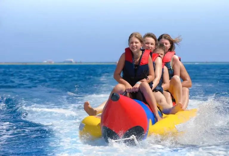 10 Reasons Why a Banana Boat Ride Experience is Worth a Try