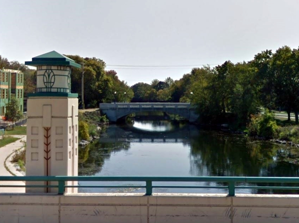 Madison Waterfront Apartments The Marling