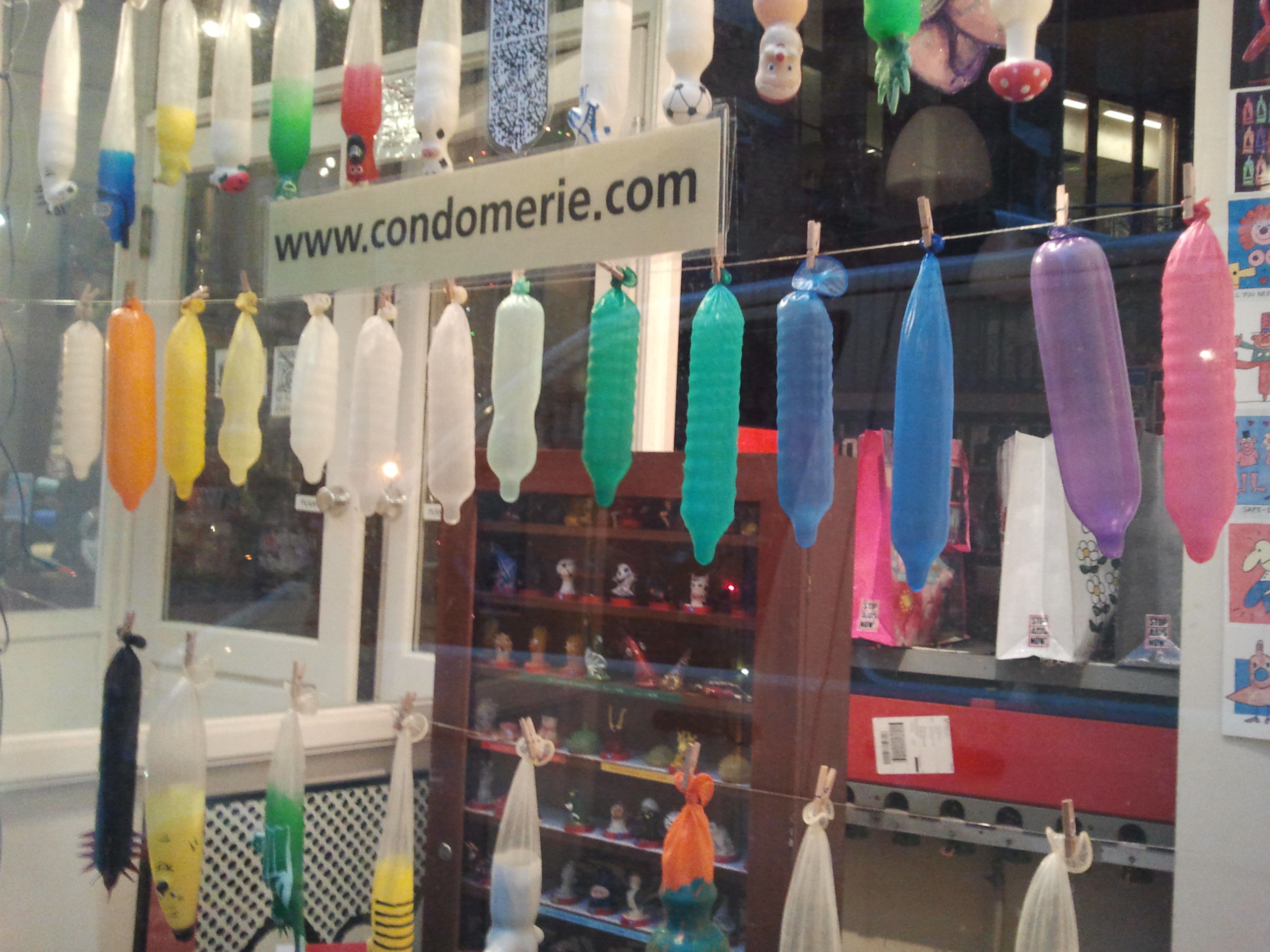 Only In Amsterdam (A Day In The Life) | The Más Allá