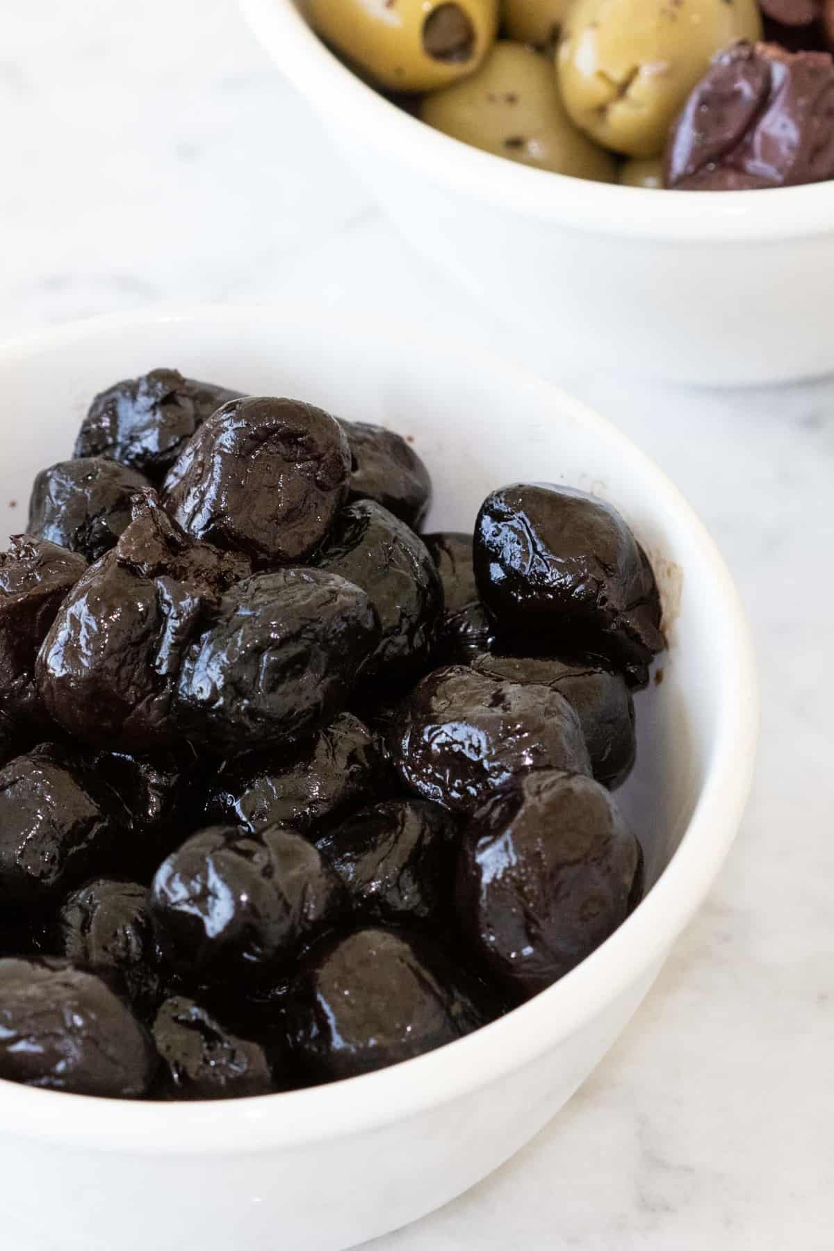 Your Complete Guide to Black & Green Olives The Matbakh