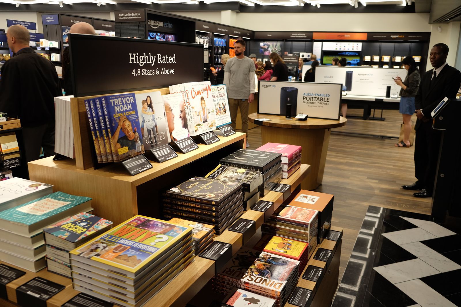 หรือร้านหนังสือยังไม่ตาย Amazon Book Store New York ร้านหนังสือสำหรับ