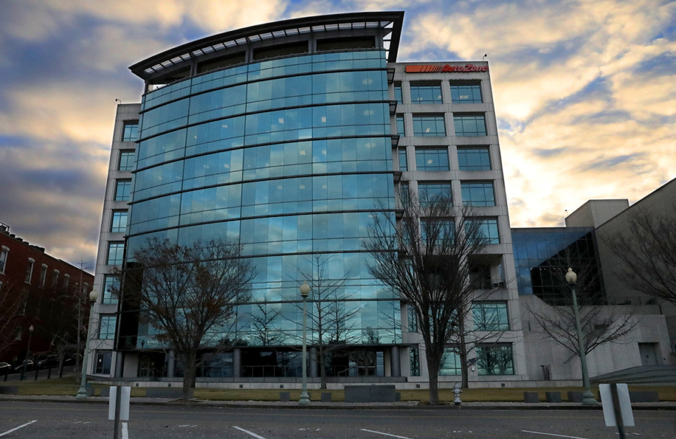 AutoZone reports solid quarter, increase in existing store sales