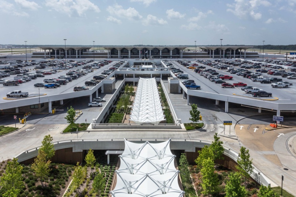 Airport Authority approves CEO contract, increased parking rates