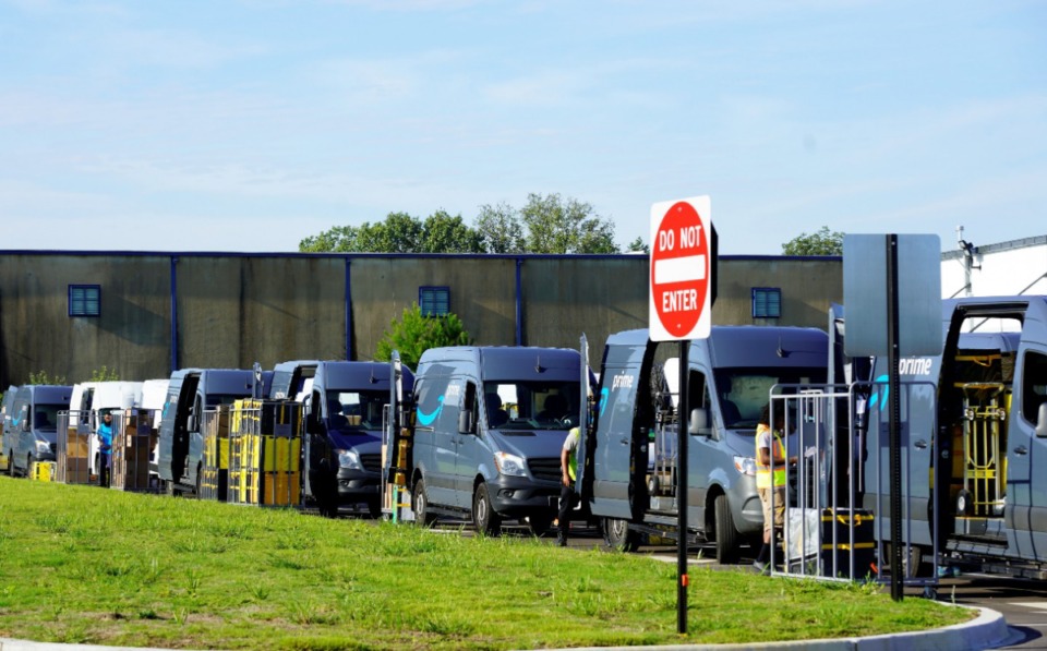 Amazon opens delivery operation in Lamar Corridor Memphis Local