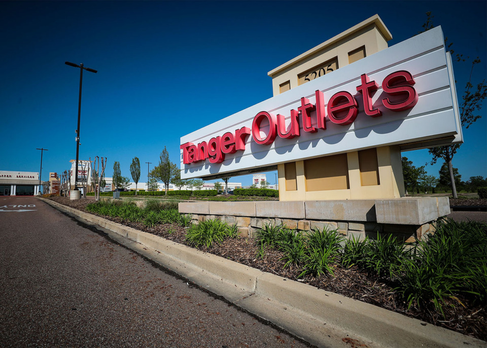 Southaven Tanger Outlets launches sneakerrecycling program Memphis(04)