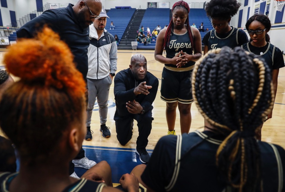Whitehaven girls taking aim at first state basketball berth Memphis
