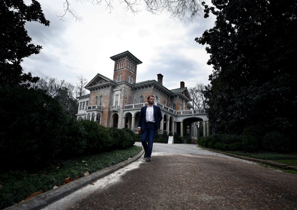 'For Sale' is sign of concern for Annesdale Mansion neighbors Memphis
