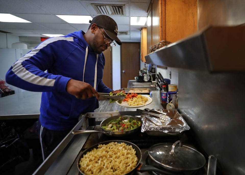 Rendezvous ribs delivered to idling barges on the river Memphis Local