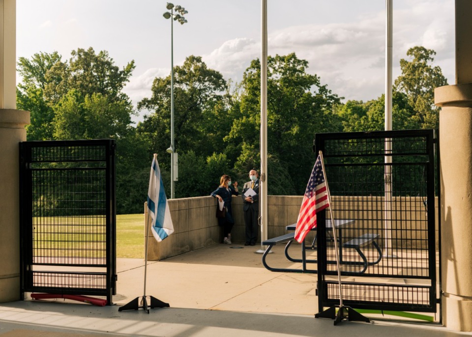 More than 100 Memphians sing, pray in support of Israel Memphis Local