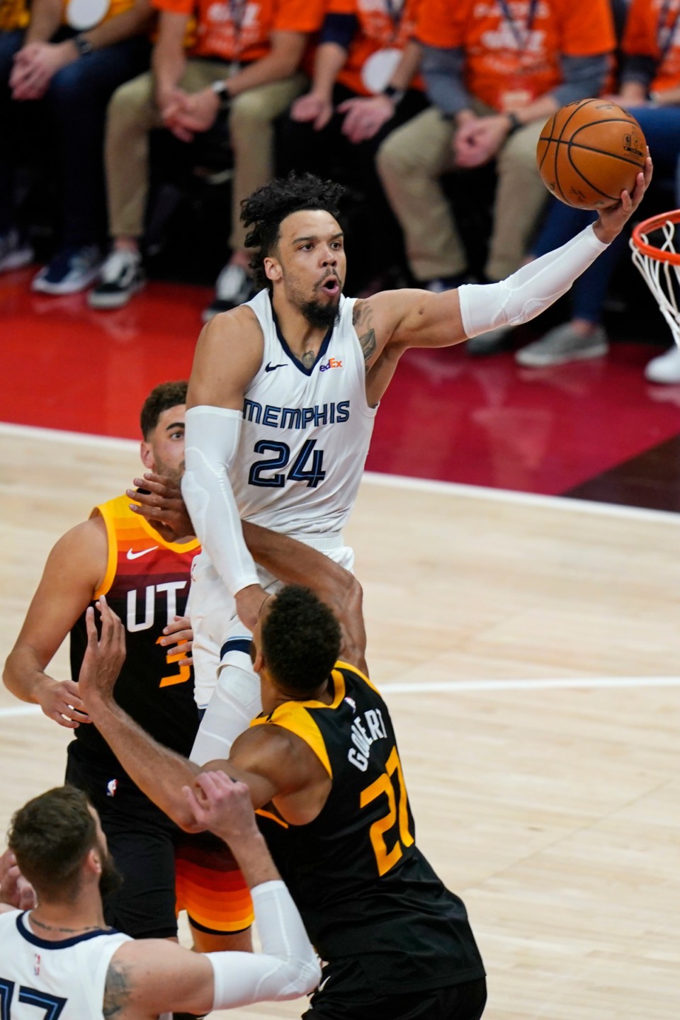 Dillon Brooks on sunglasses, Tony Allen, 'villain status' Memphis
