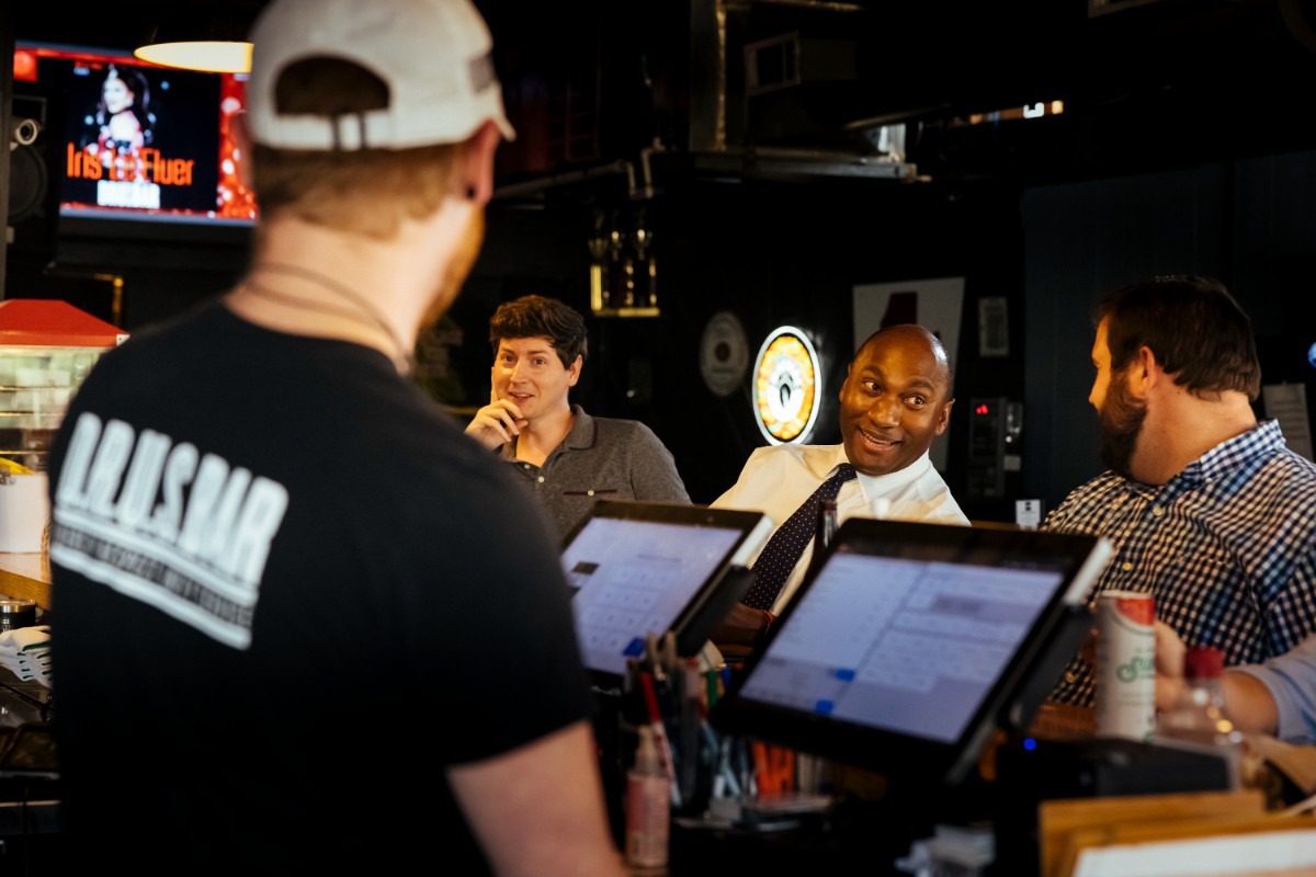 Three local bars, restaurants to require proof of vaccination Memphis