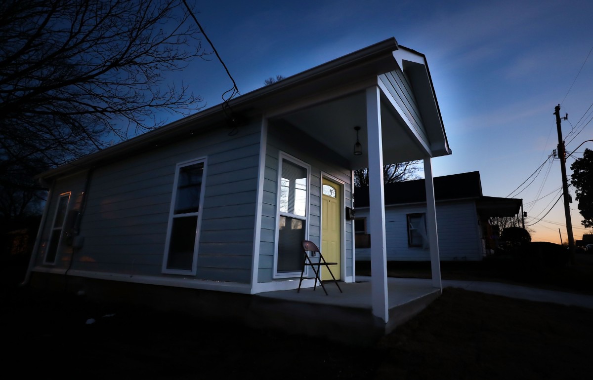 Organization builds tiny homes to tackle homelessness Memphis Local, Sports, Business & Food