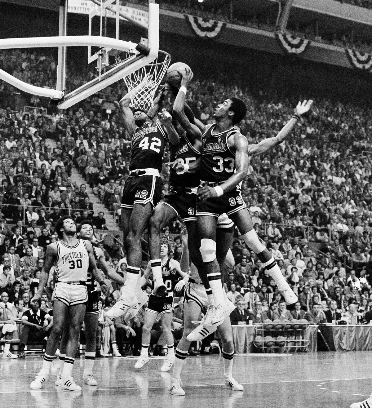 Tigers to honor 197273 national runnerup basketball team Memphis Local, Sports, Business
