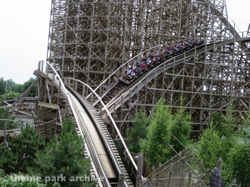 Top 10 Wooden Roller Coasters Theme Park Archive