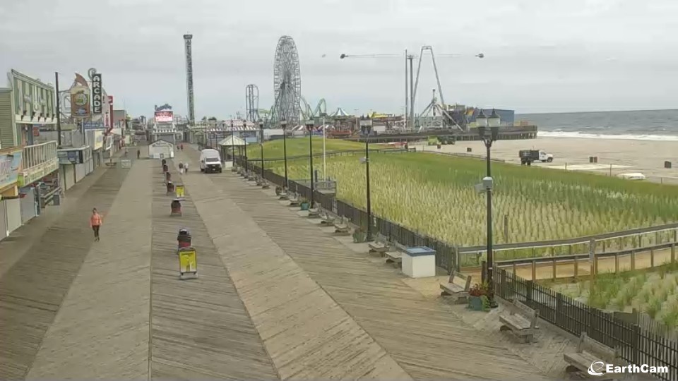 Theme Park Cams cams amusement and water parks from all ove the world.