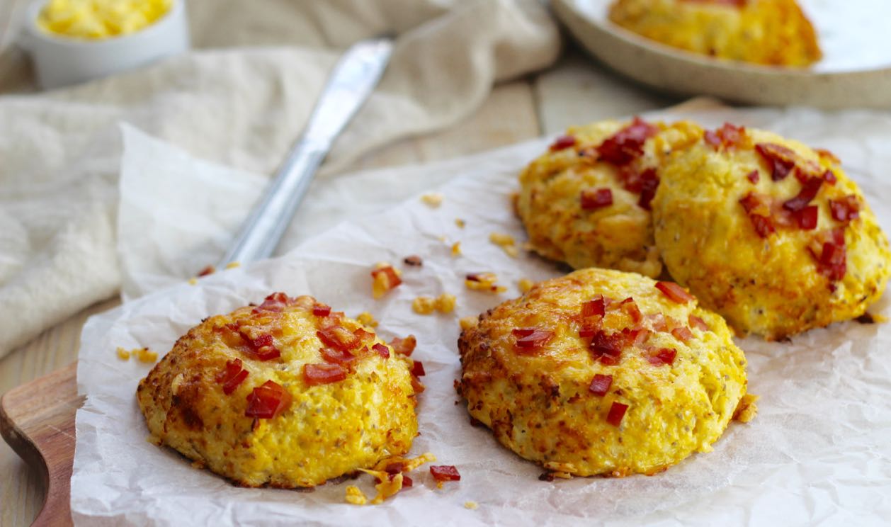 Healthy Cheese and Bacon Low Carb Bread Roll Recipe