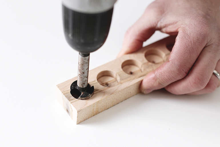 DIY Essential Oil Storage Tray