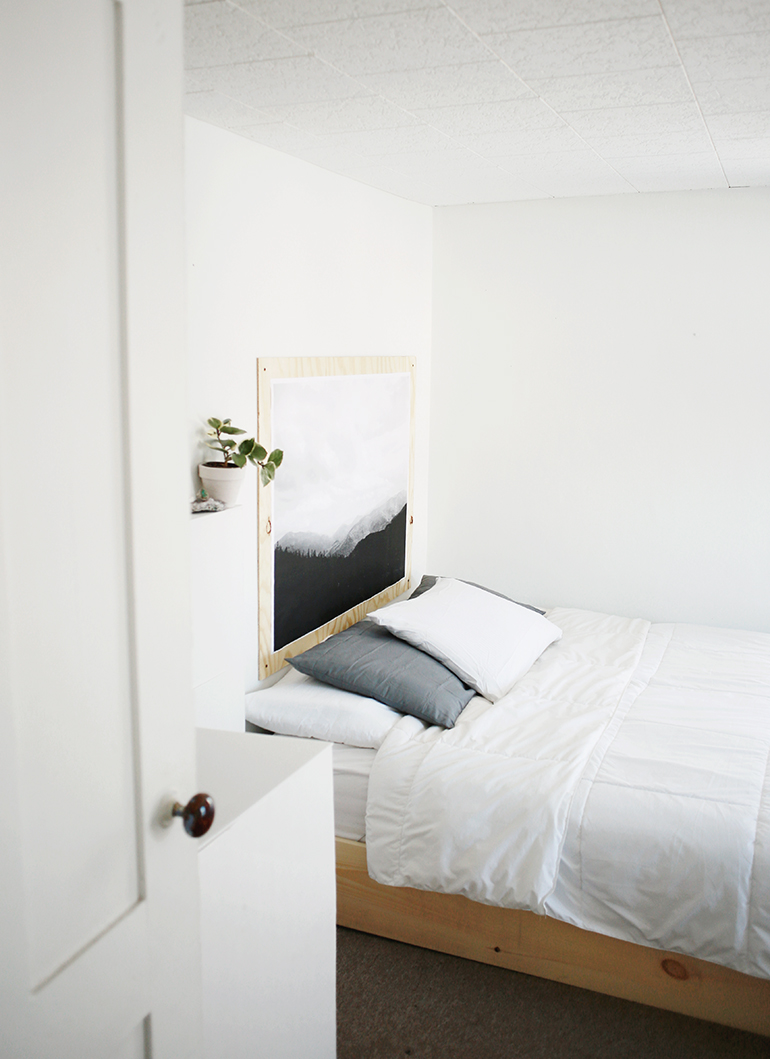 DIY Plywood Print Headboard » The Merrythought
