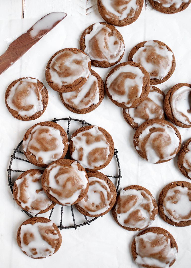 Iced Molasses Cookies The Merrythought