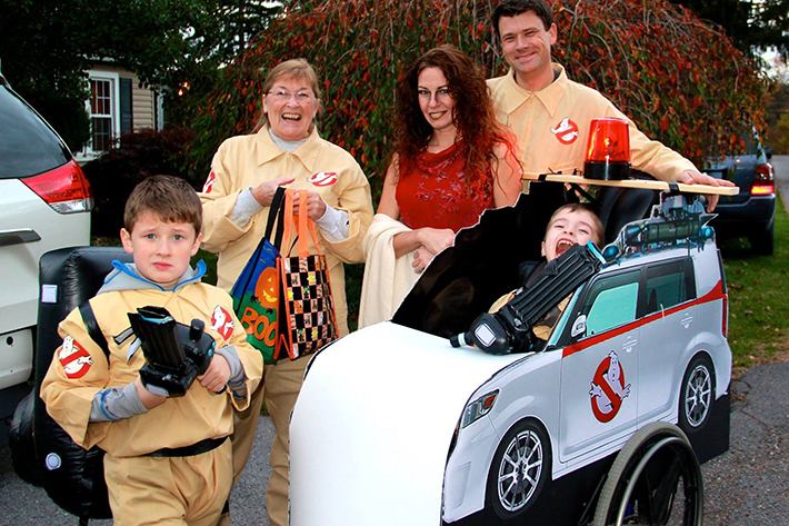 16 Incredibly Clever Halloween Costumes for Wheelchair Users The Mighty