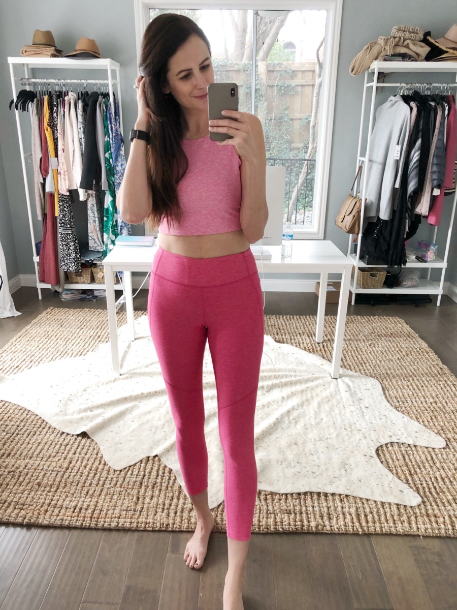 Pink Workout Leggings Outfit