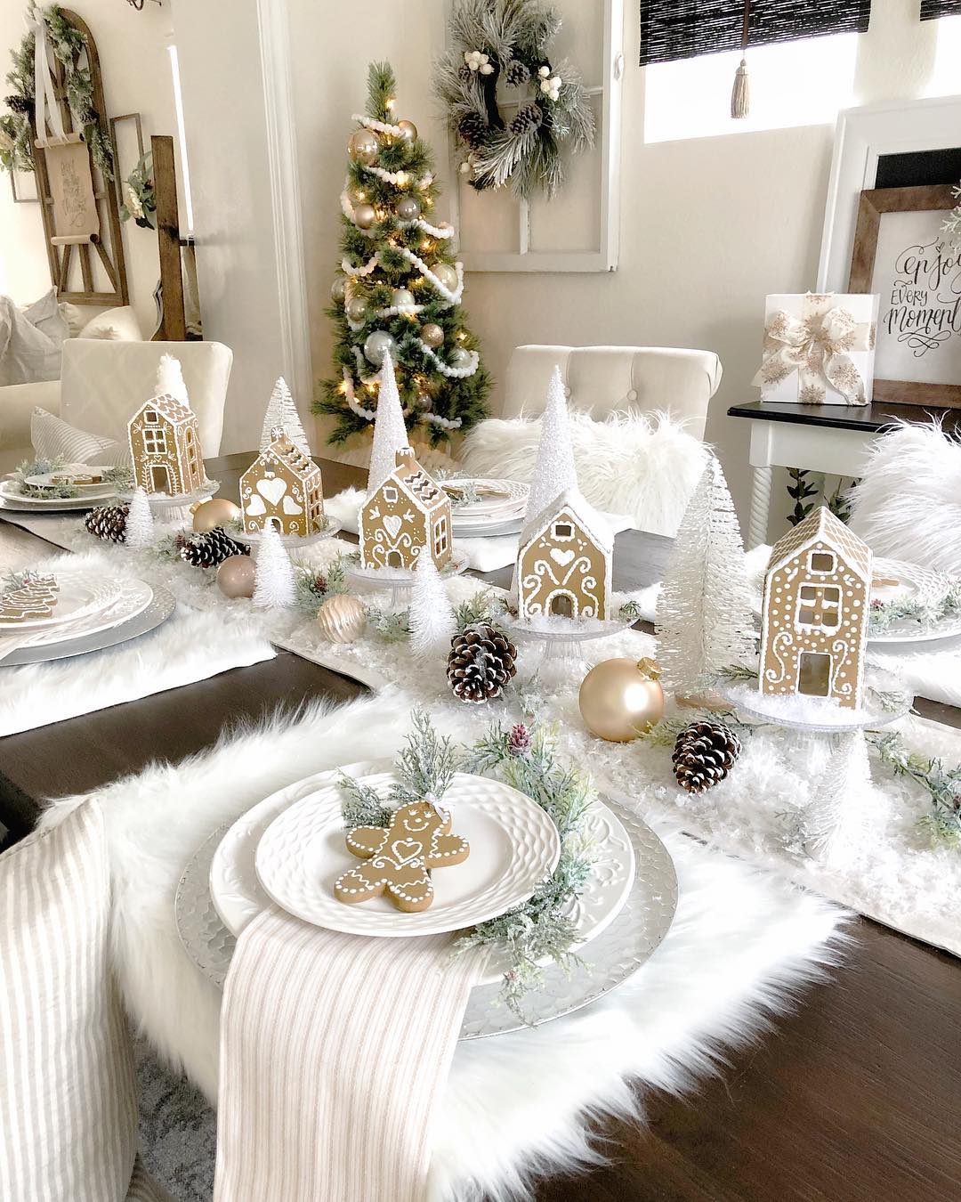 17 Table Decorations For Your Christmas Family Dinner