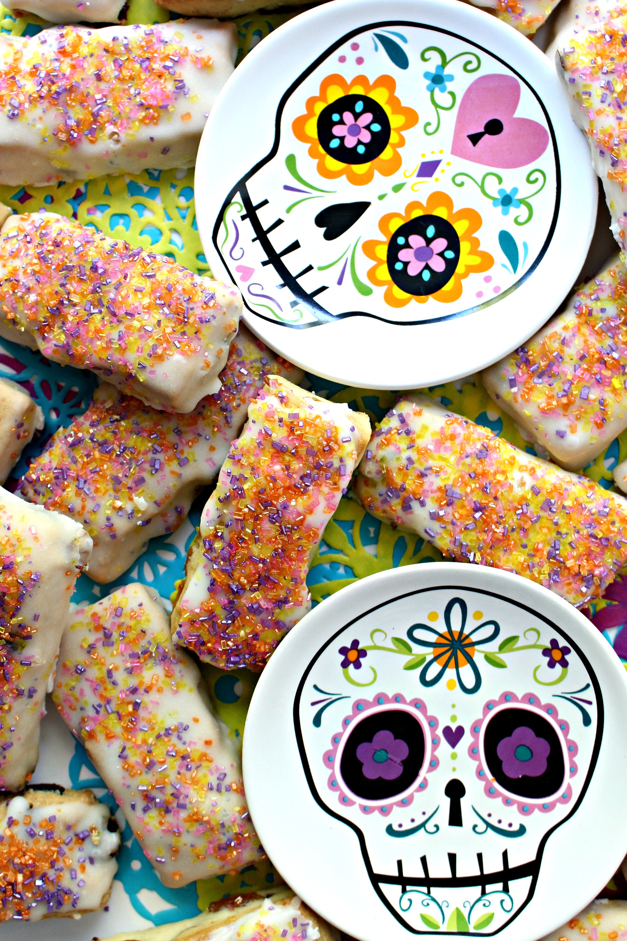 Pabassinas Raisin Nut Cookies for Day of the Dead/ Dia de los Muertos
