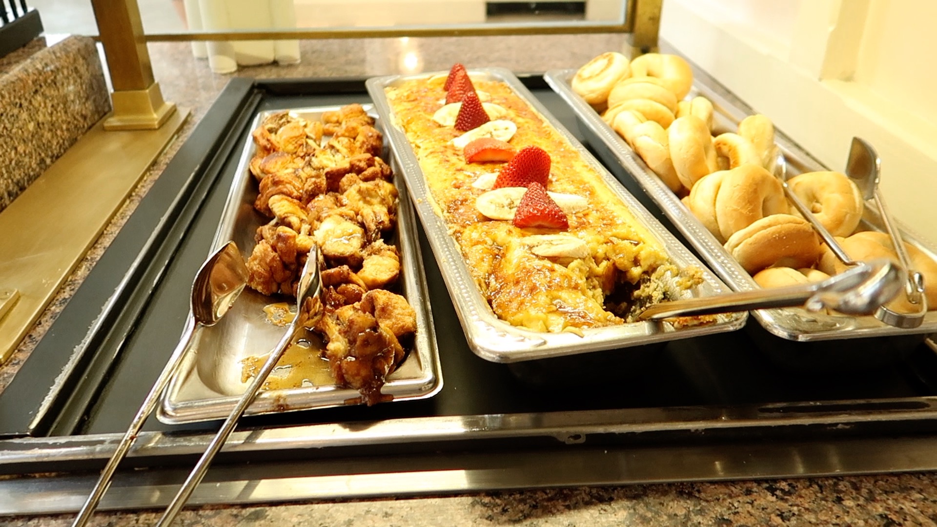 Crystal Palace best Magic Kingdom restaurants character dining