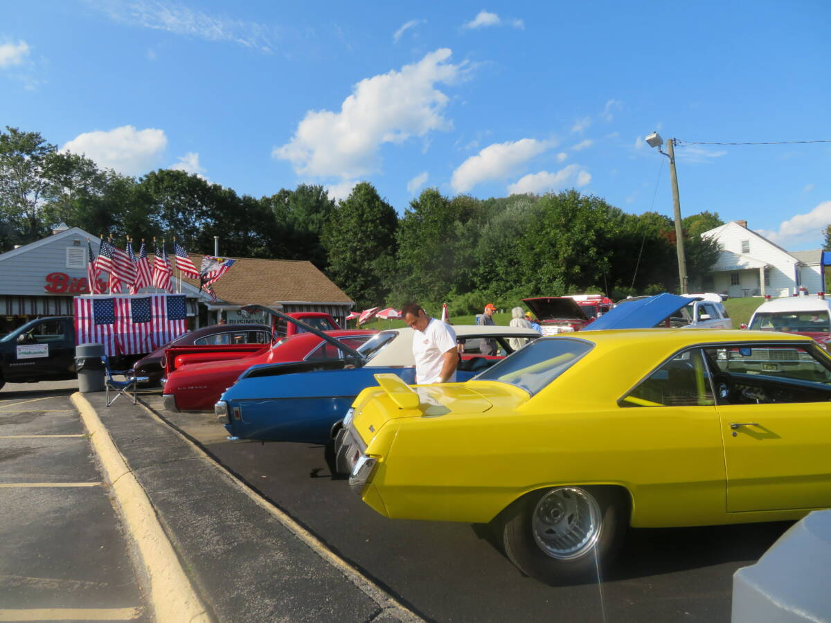 Photo Gallery Bill’s DriveIn hosts 9/11 Memorial Car Show The