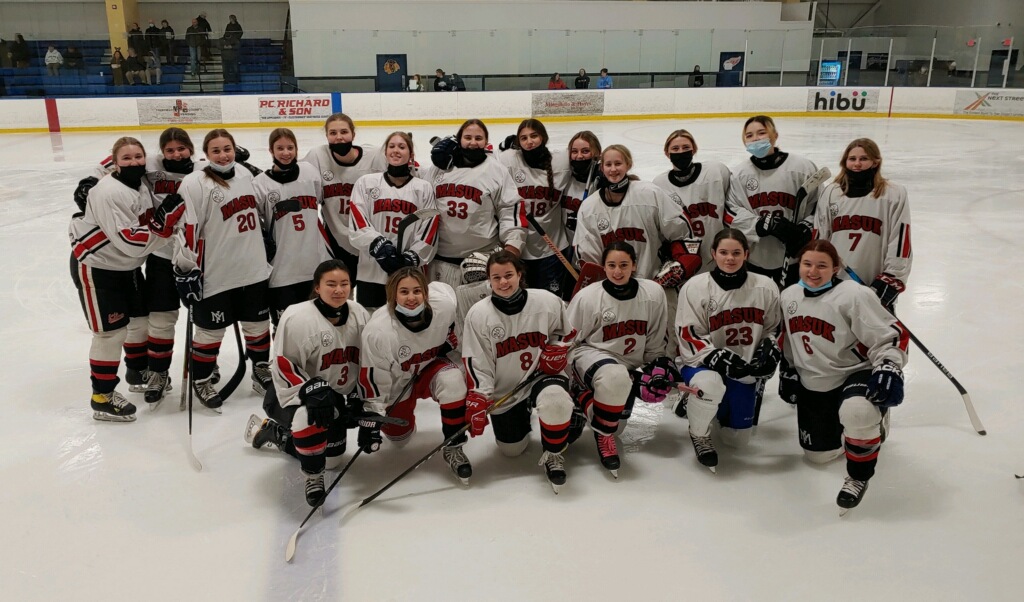 Masuk girls’ coop hockey team strives for success The Monroe Sun