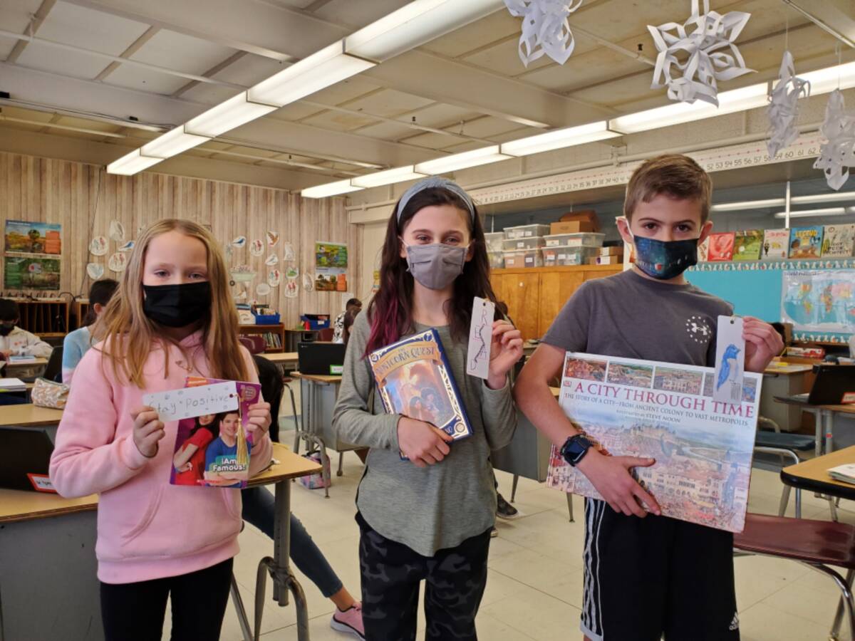 Stepney School donates children’s books to young CFJ clients The