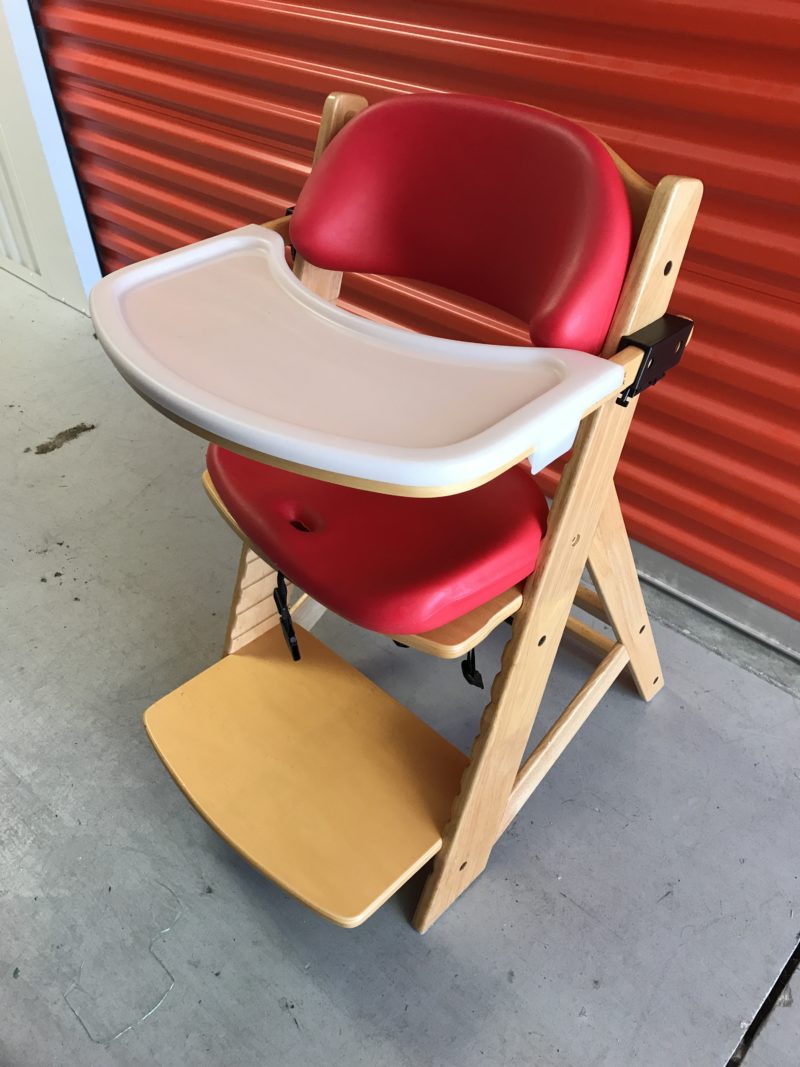 Special Tomato Feeding Chair The M.O.R.G.A.N. Project