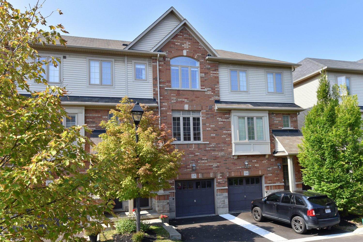 154165 Upper Middle Road, Burlington The Morren Group