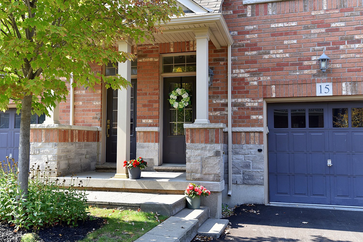 154165 Upper Middle Road, Burlington The Morren Group