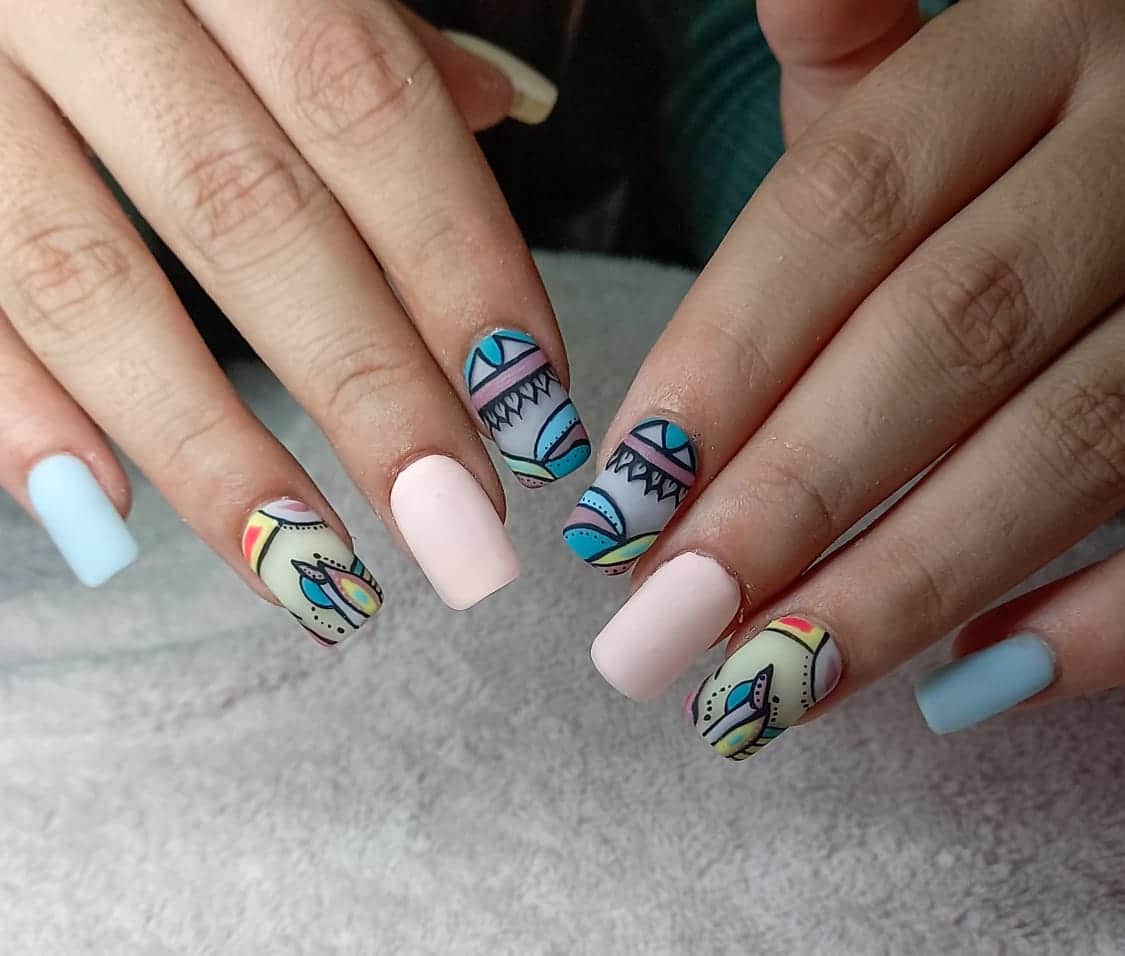 The differences between acrylic tips, overlay, and sculpture The Nail