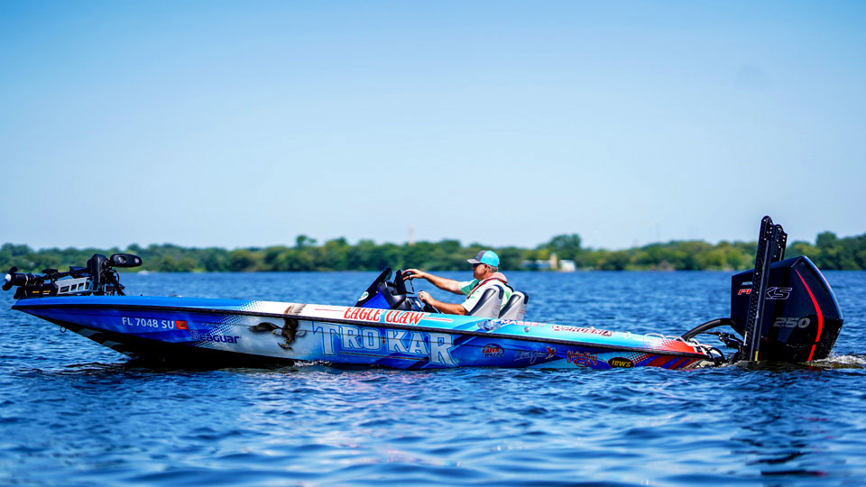 Practice begins on Lake Winnebago The National Professional Fishing