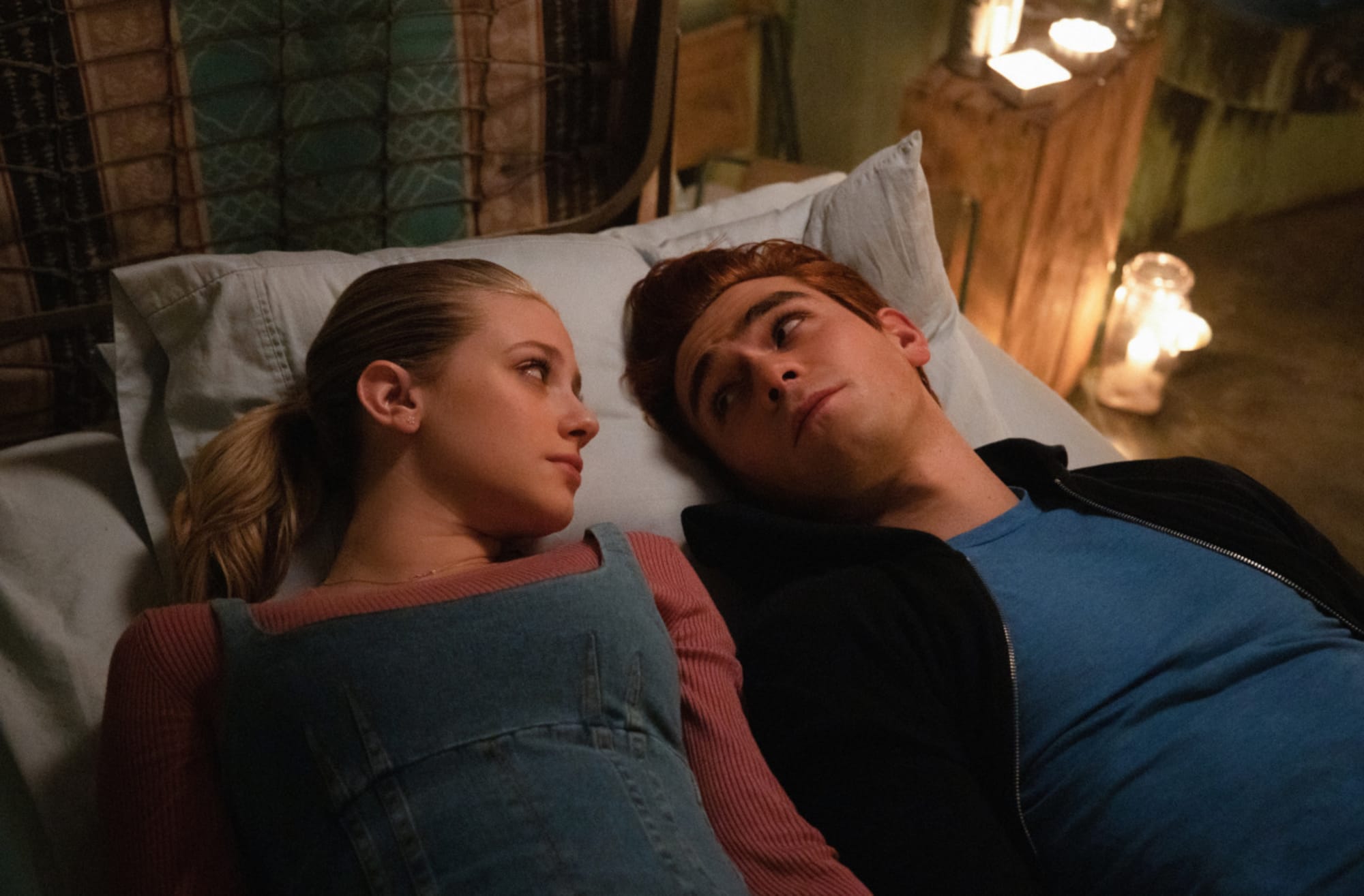 Riverdale What Is Steaming Between Archie & Betty? TheNationRoar