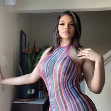 Halle Hayes: Her Bio, Family, Net Worth, Family, And More