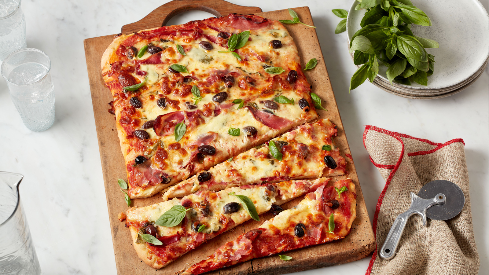 Prosciutto and mozzarella pizza The NEFF Kitchen