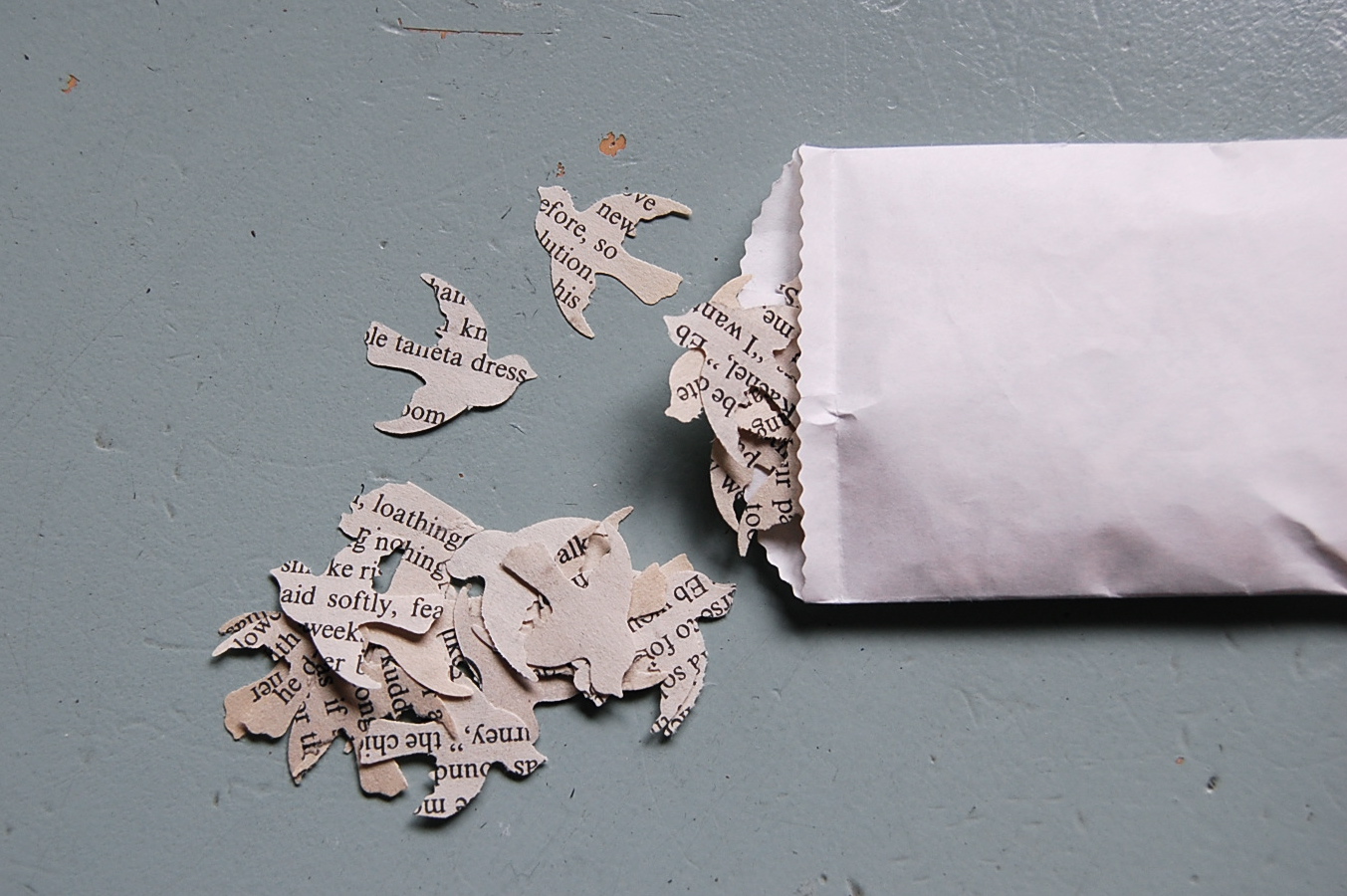 20 Ways to Decorate With Book Pages {and other things about the book