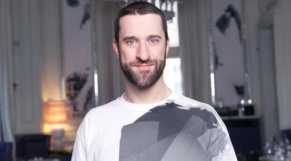 Who are Dustin Diamond's parents? and Details on Dustin's girlfriend